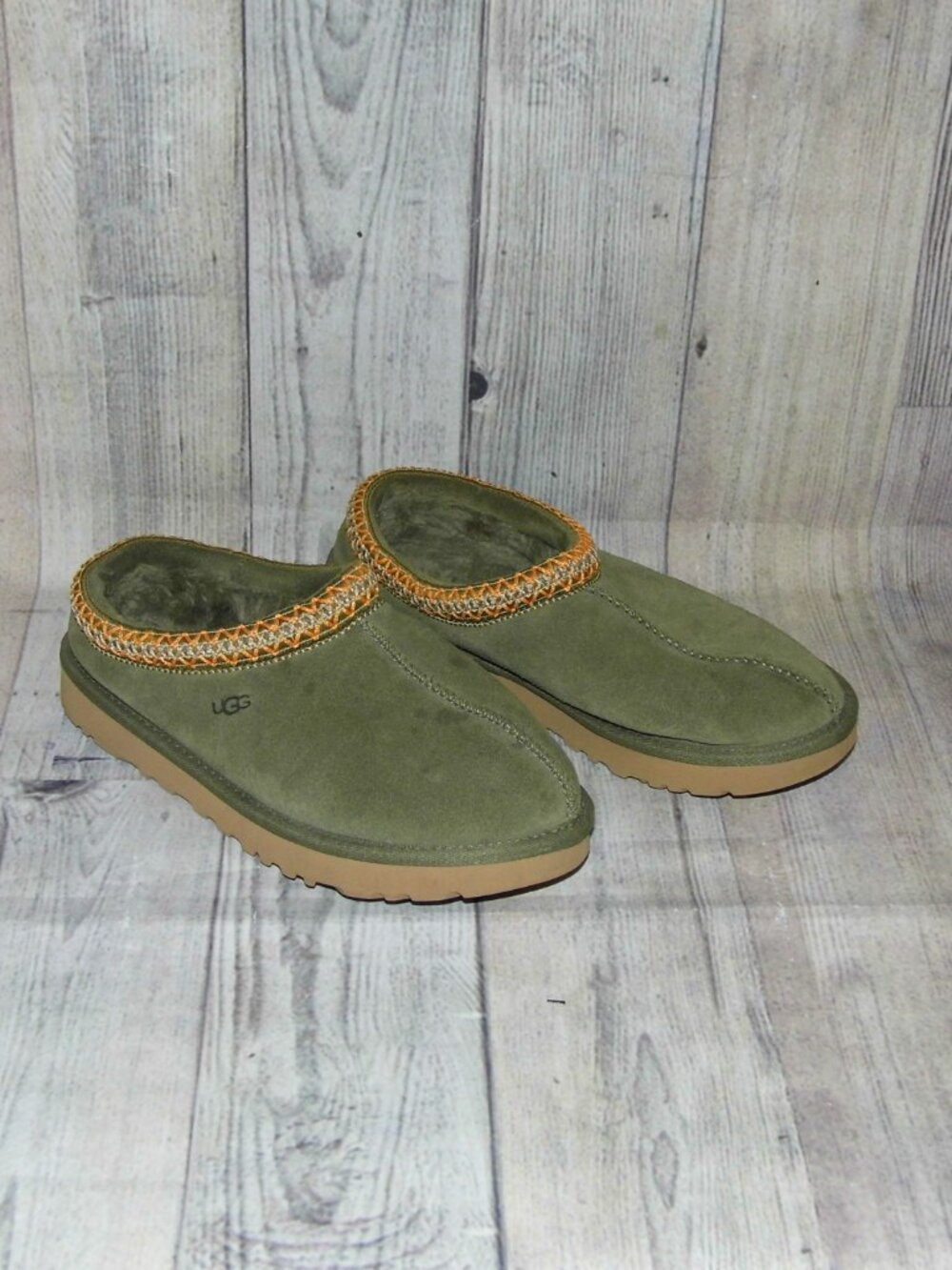 UGG Tazman Burnt Olive Suede/Sheepskin Slippers Womens Size 8